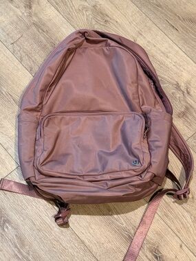 lululemon athletica mauve-pink everyday backpack